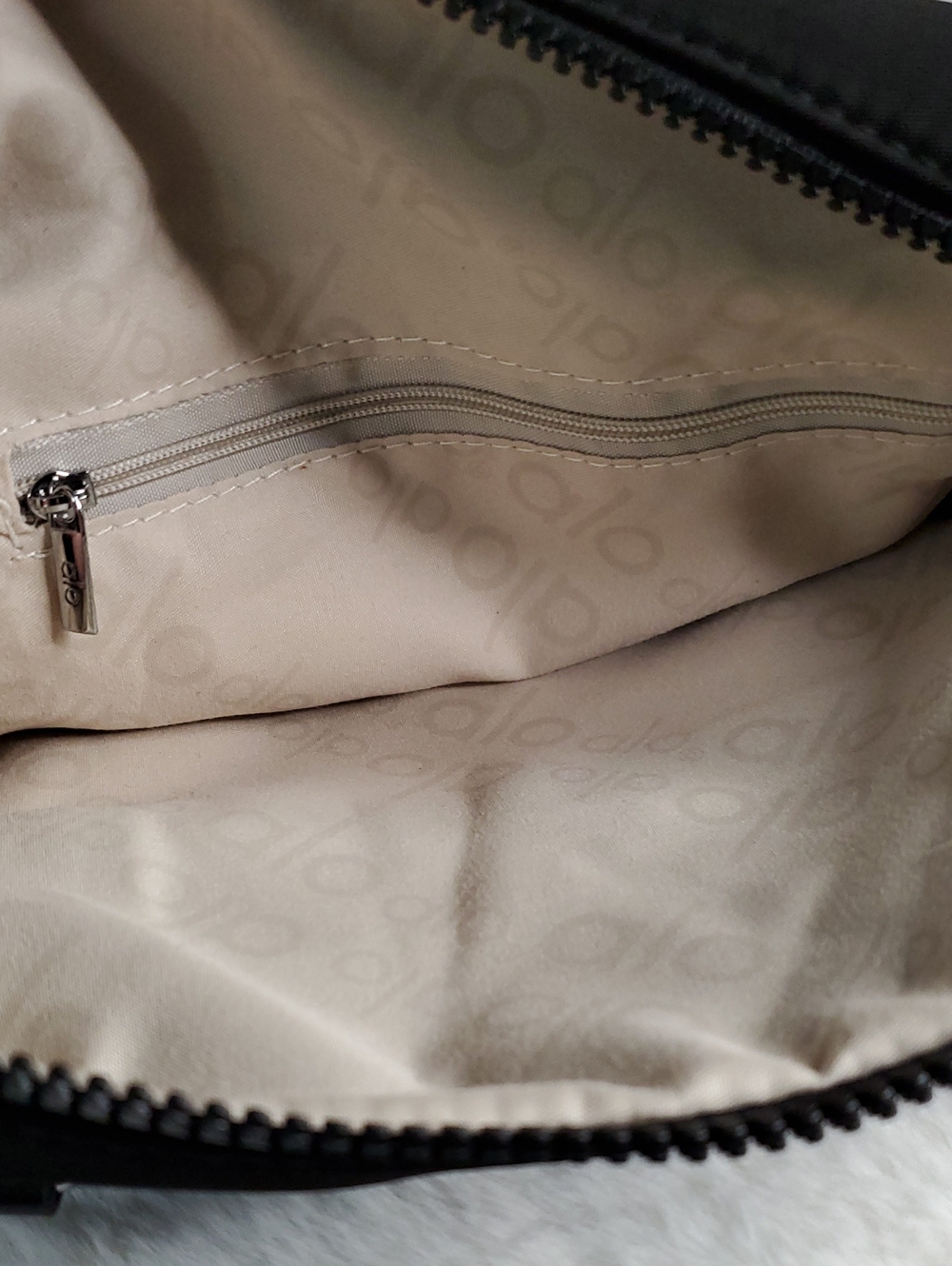 ALO Yoga Black Crossbody Bag with Logo Strap - Picture 12 of 12